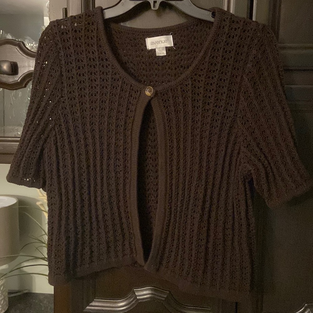 Brown knitted shrug size 14/16